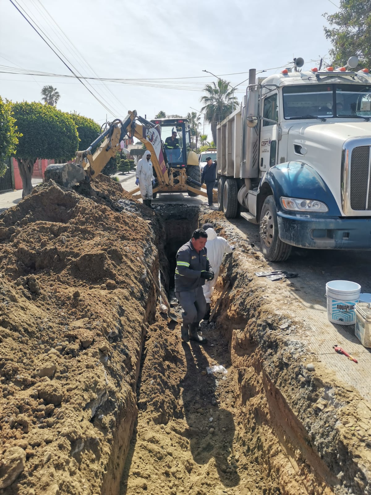 REALIZA CESPT REHABILITACIÓN DE RED SANITARIA EN FRACCIONAMIENTO EL MIRADOR