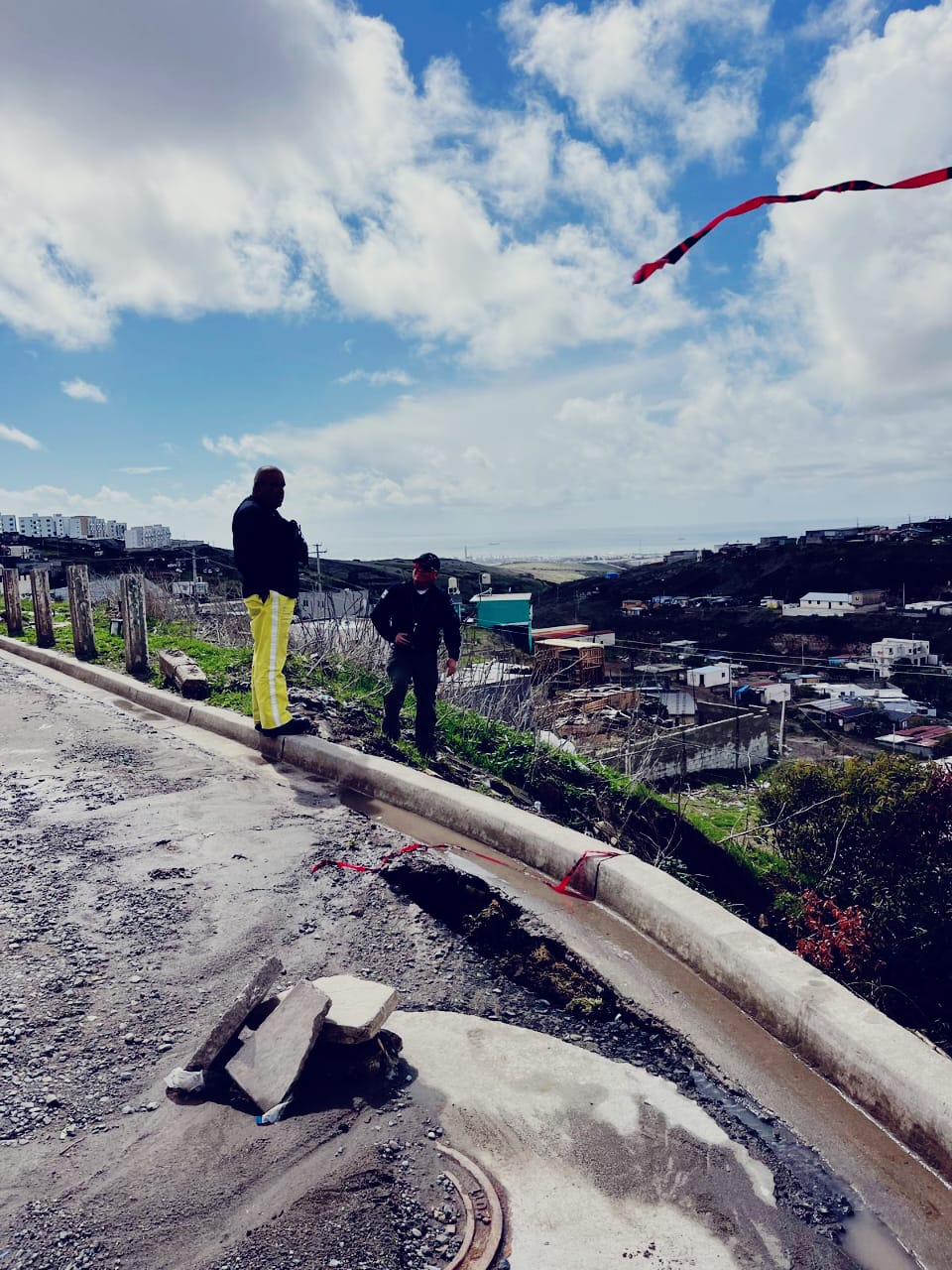 PROTECCIÓN CIVIL DE ROSARITO ATIENDE CERCA DE 20 INCIDENTES TRAS FUERTES LLUVIAS