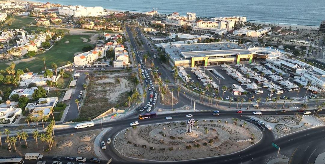 PASO VEHICULAR DE LA GLORIETA FONATUR BENEFICIARÁ