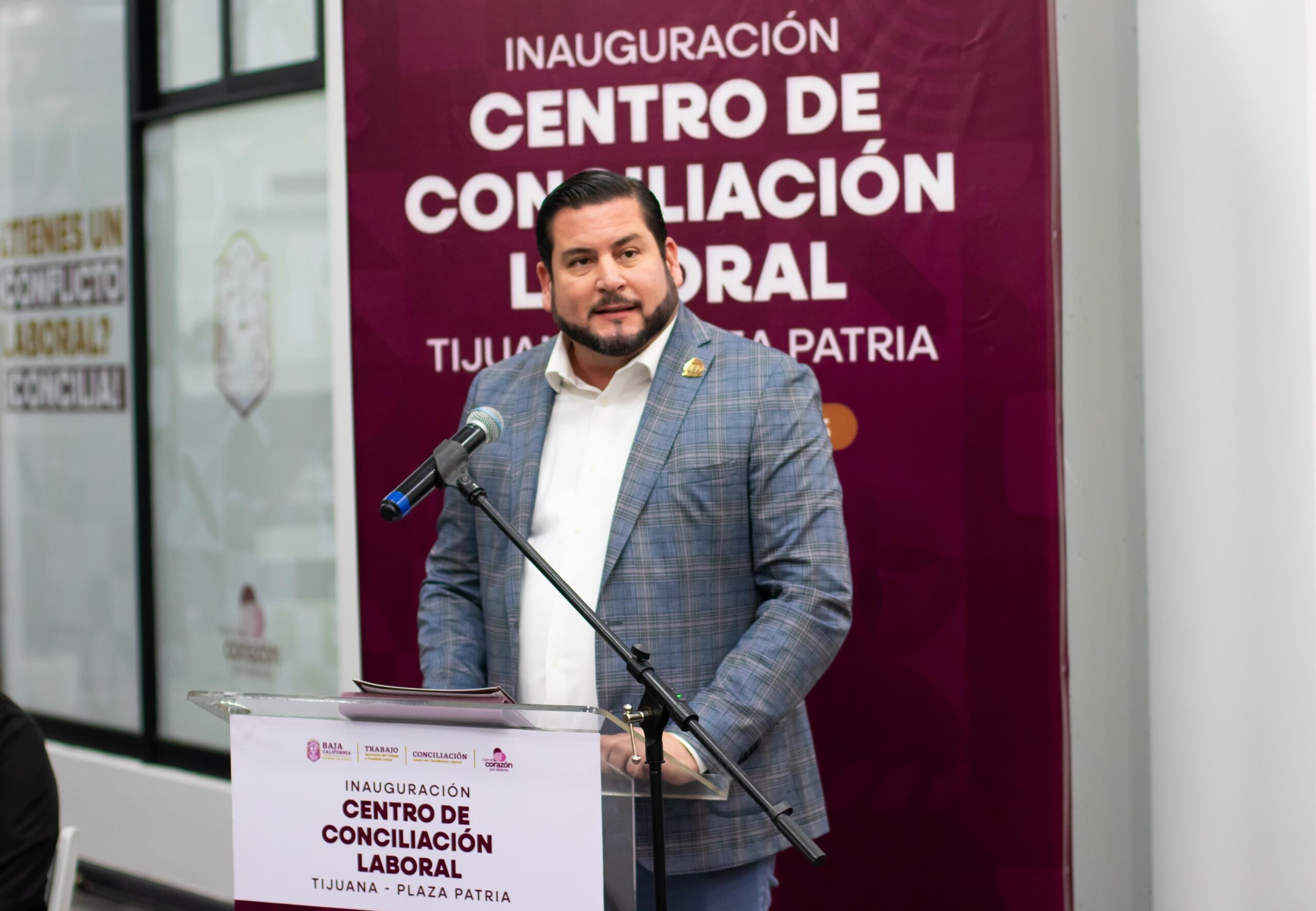 Asiste presidente municipal Ismael Burgueño a inauguración del Centro de Conciliación Laboral en Baja California