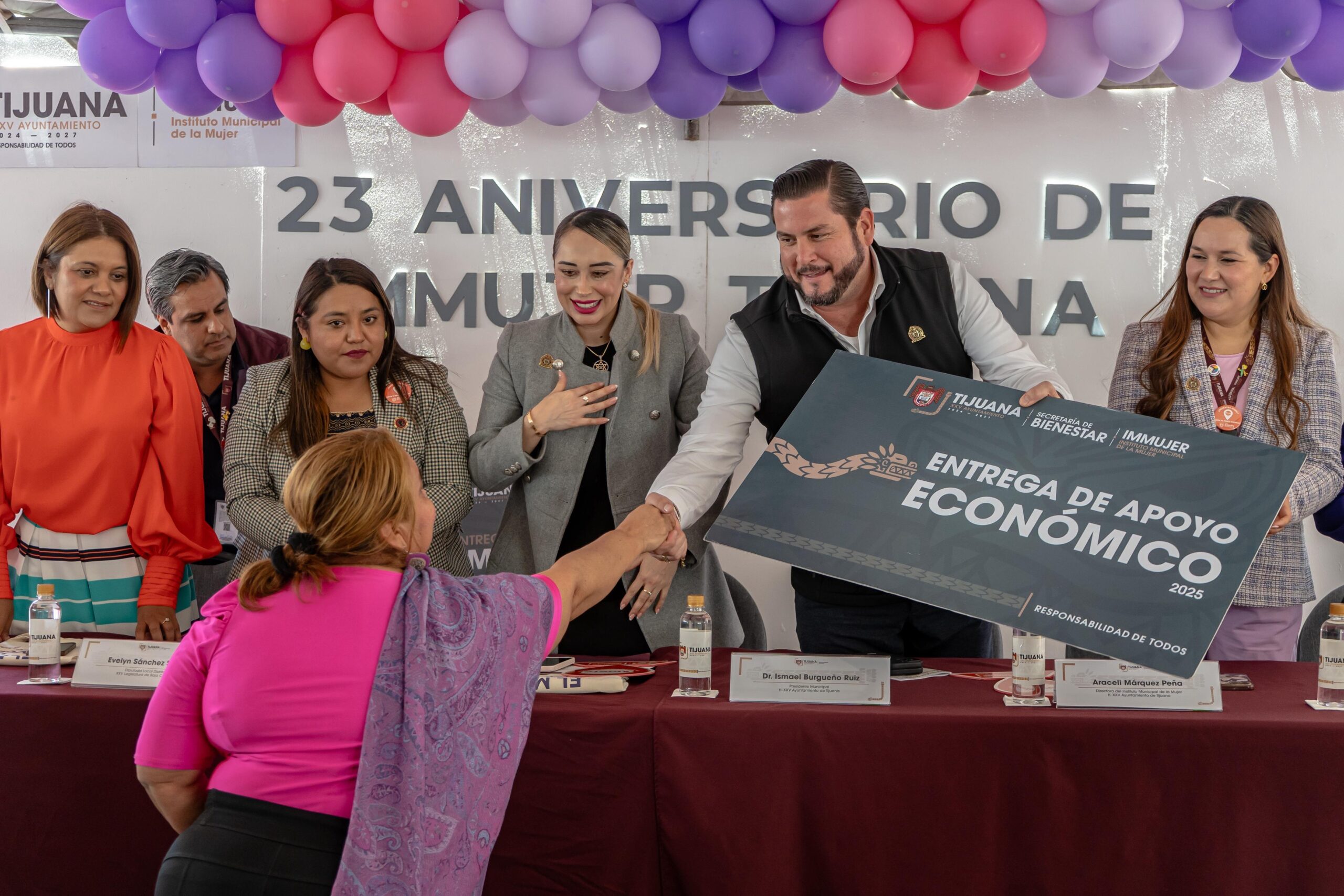 Reitera Ismael Burgueño compromiso de su gobierno con el bienestar de las mujeres