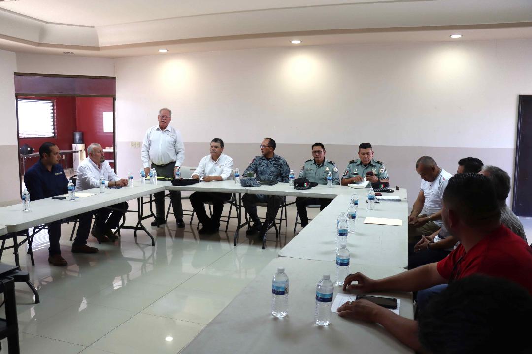 SICT Y GUARDIA NACIONAL DIALOGAN CON TRANSPORTISTAS SOBRE NORMAS DE OPERACIÓN EN CARRETERAS DE BAJA CALIFORNIA