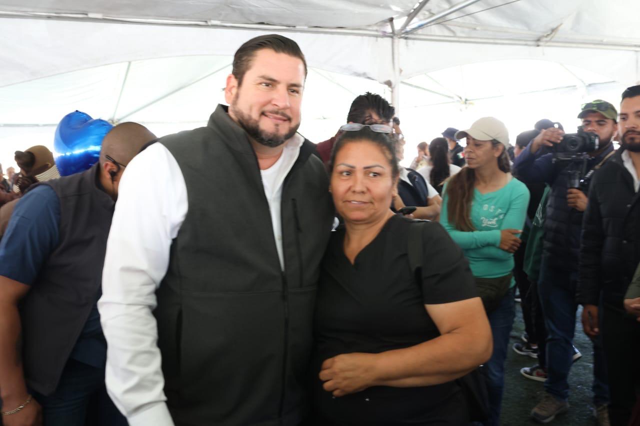 Acompaña Ismael Burgueño a diputada Evelyn Sánchez en jornada de apoyos a la ciudadanía