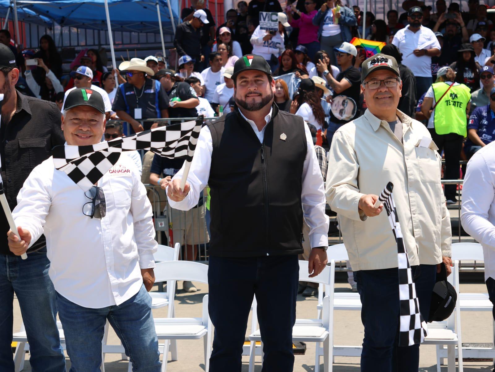 Participa Ismael Burgueño en el banderazo de arranque de ‘MT Noroeste Tijuana 2025’