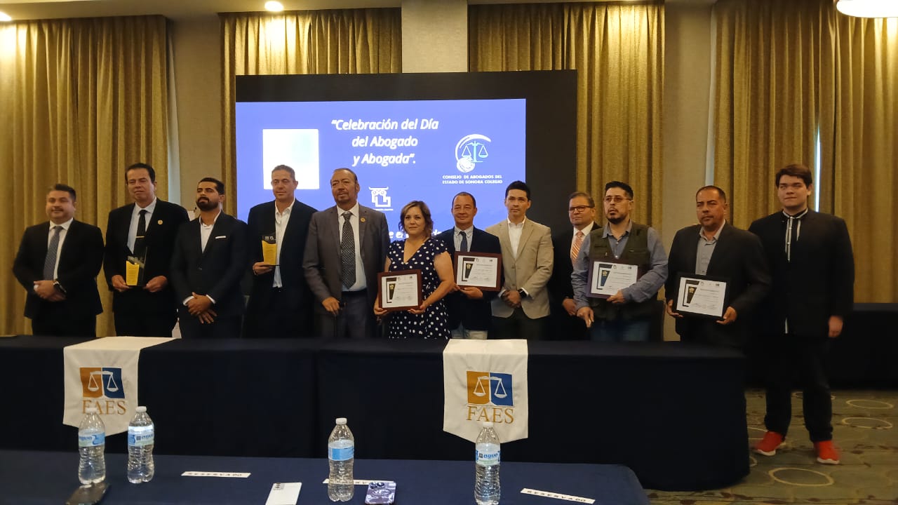 El Dr. Alejandro Barrientos Garza, reconocido como Abogado del Año 2025