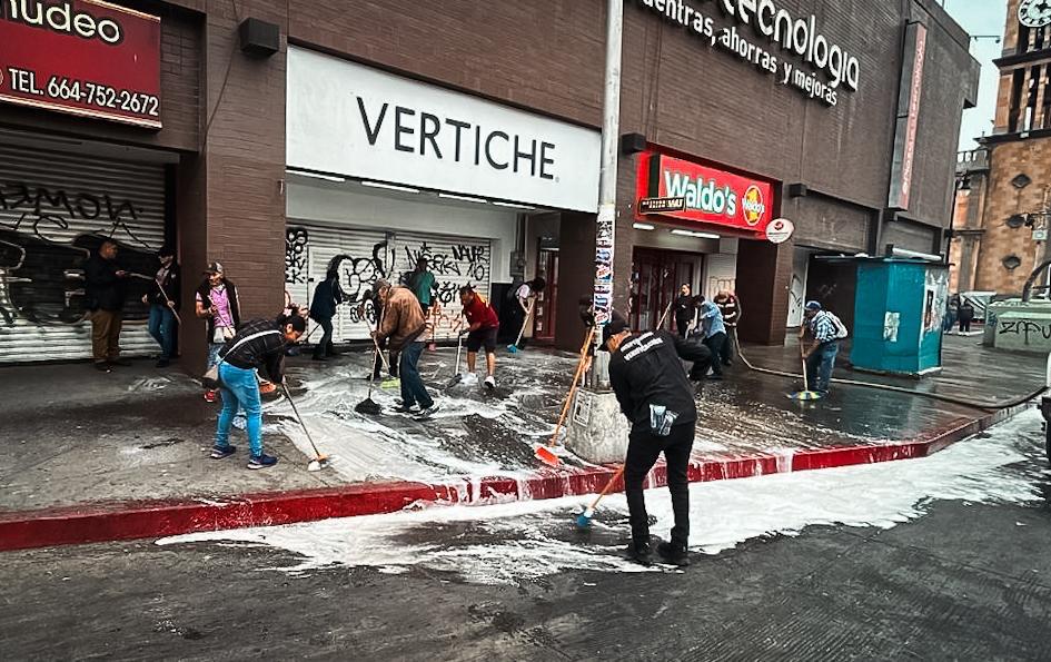 Realiza Gobierno Municipal de Tijuana jornada de limpieza en la Zona Centro