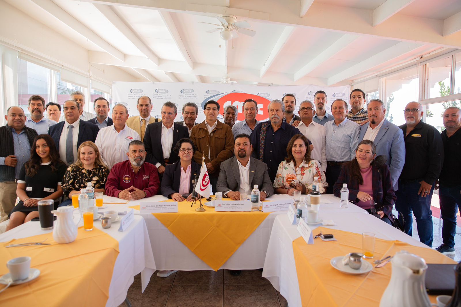 Fortalece Rocio Adame colaboración con sector de la construcción mediante convenio con CMIC