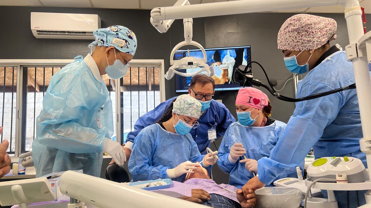 REALIZAN CONFERENCIA “ODONTOLOGÍA PARA NECESIDADES ESPECIALES”