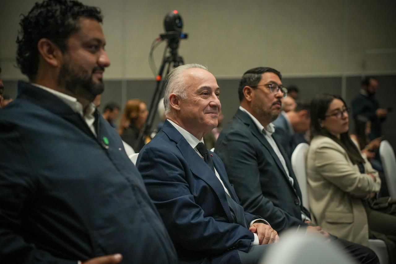 TENER DOS EMPLEOS, UNA DE LAS POSIBLES CONSECUENCIAS DE LA REDUCCIÓN DE LA JORNADA LABORAL