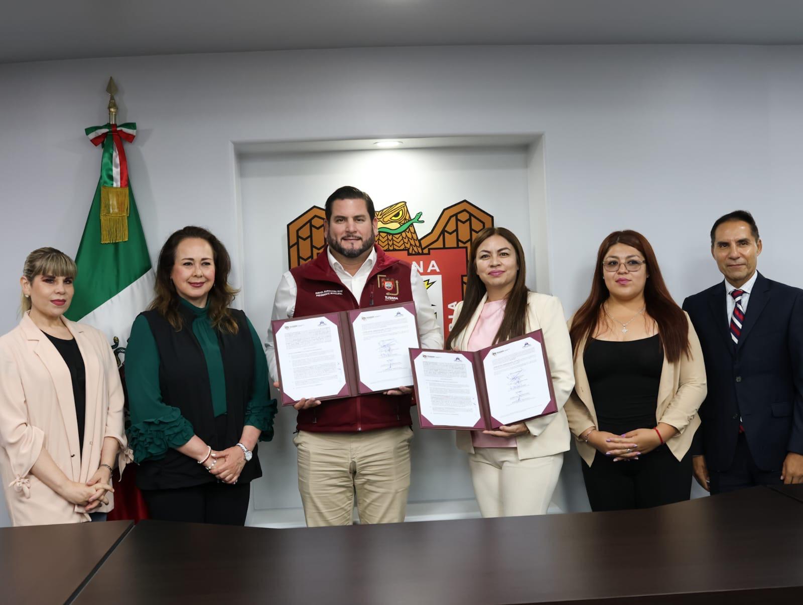 Reafirma Ismael Burgueño compromiso con la educación mediante alianzas académicas