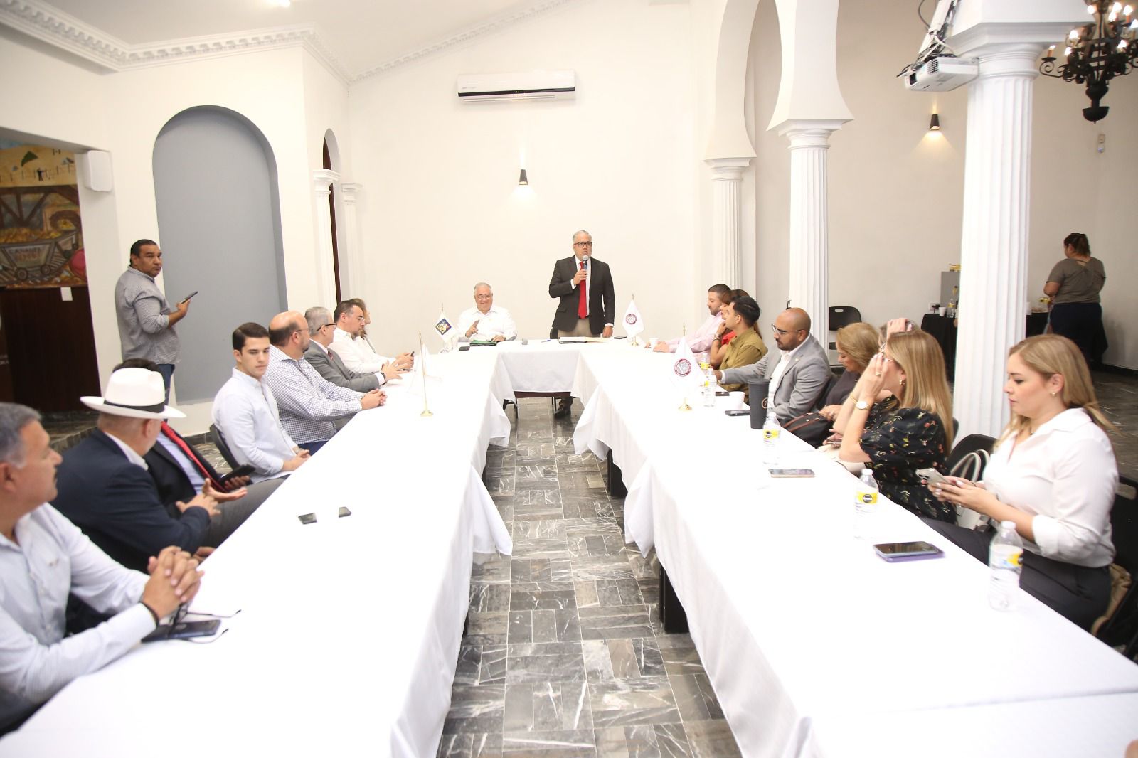 Colegio de Notarios de Sonora y AMPI Sección Hermosillo suscriben Convenio de Colaboración para fortalecer la certeza jurídica en operaciones inmobiliarias.