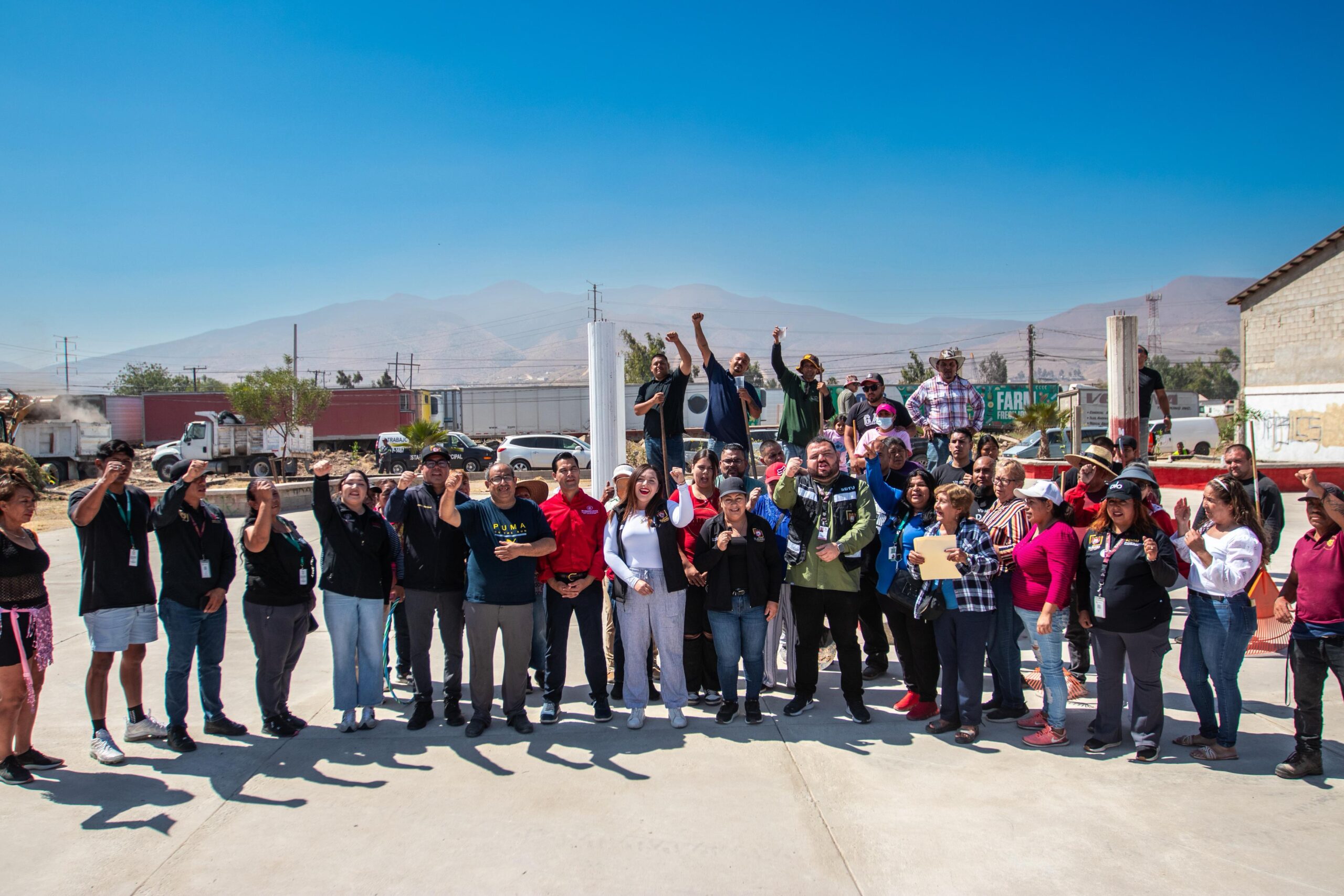 Refuerza Gobierno Municipal acciones de mejoramiento urbano en el Ejido Ojo del Agua, y las colonias Jardín Dorado y El Pípila