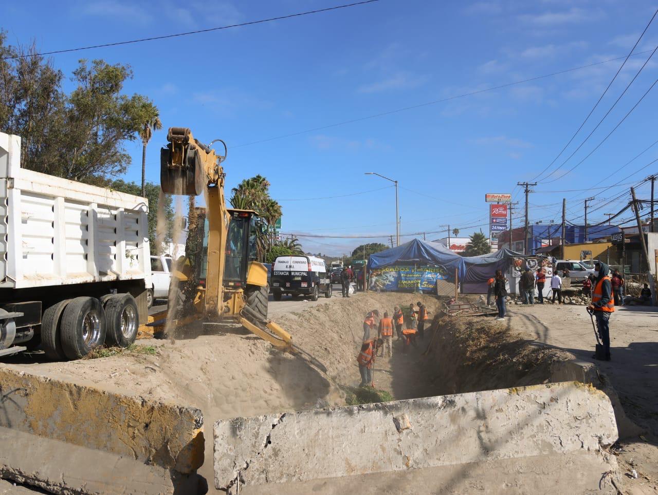 Lleva Gobierno Municipal acciones de ‘Tijuana: Ciudad Limpia’ a colonias de San Antonio de los Buenos y Playas