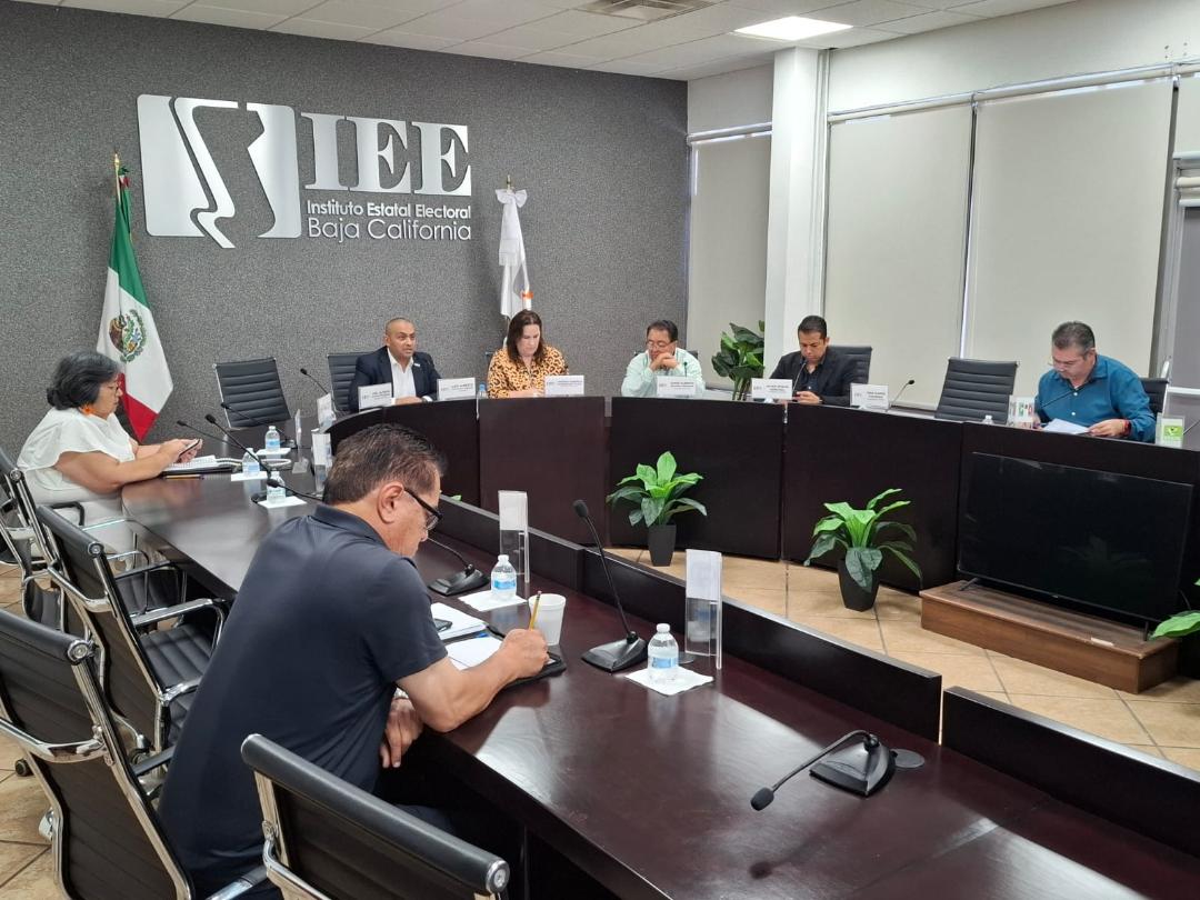 IEEBC DA CUMPLIMIENTO A SENTENCIA DEL TJEBC