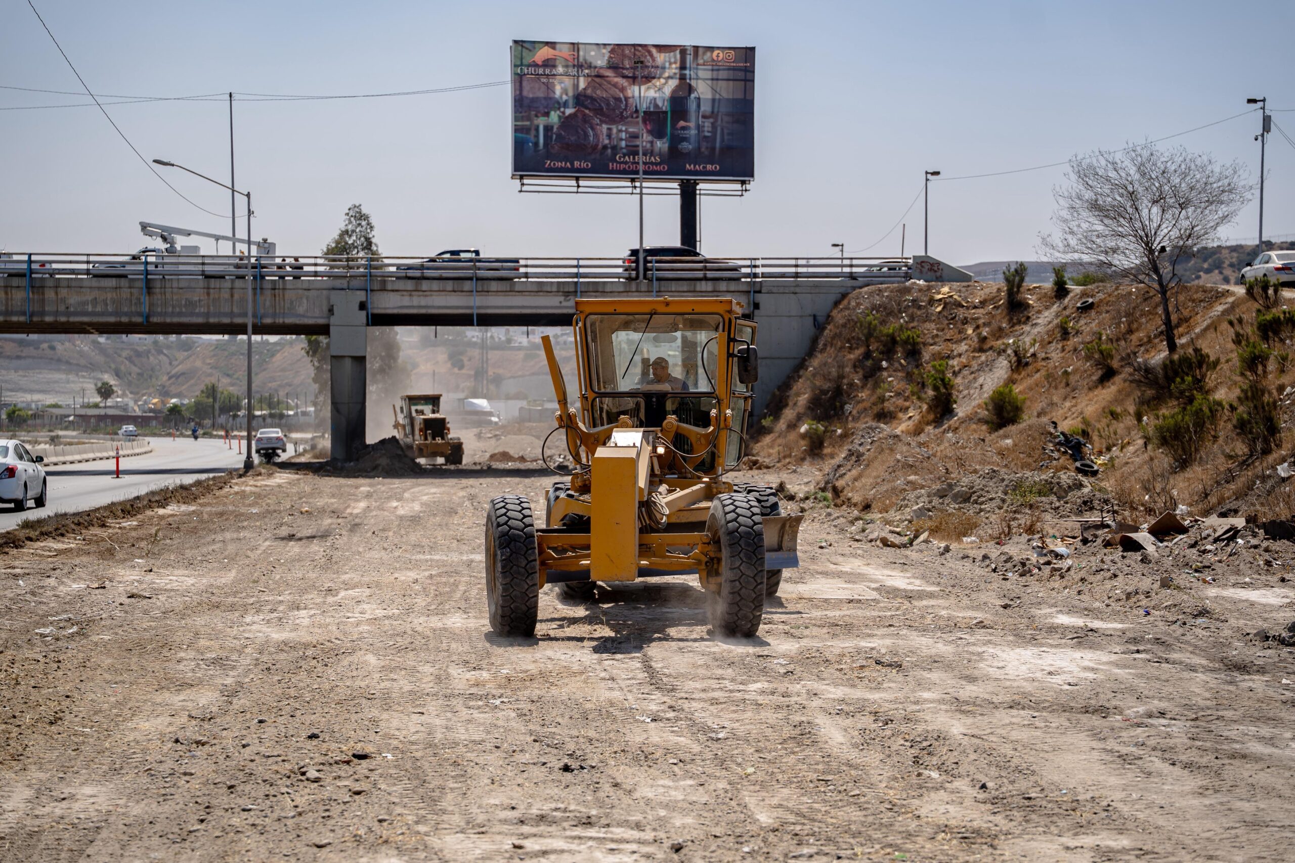 Transforma Gobierno Municipal la Vía Rápida Alamar Sur y Norte con macro jornada de limpieza