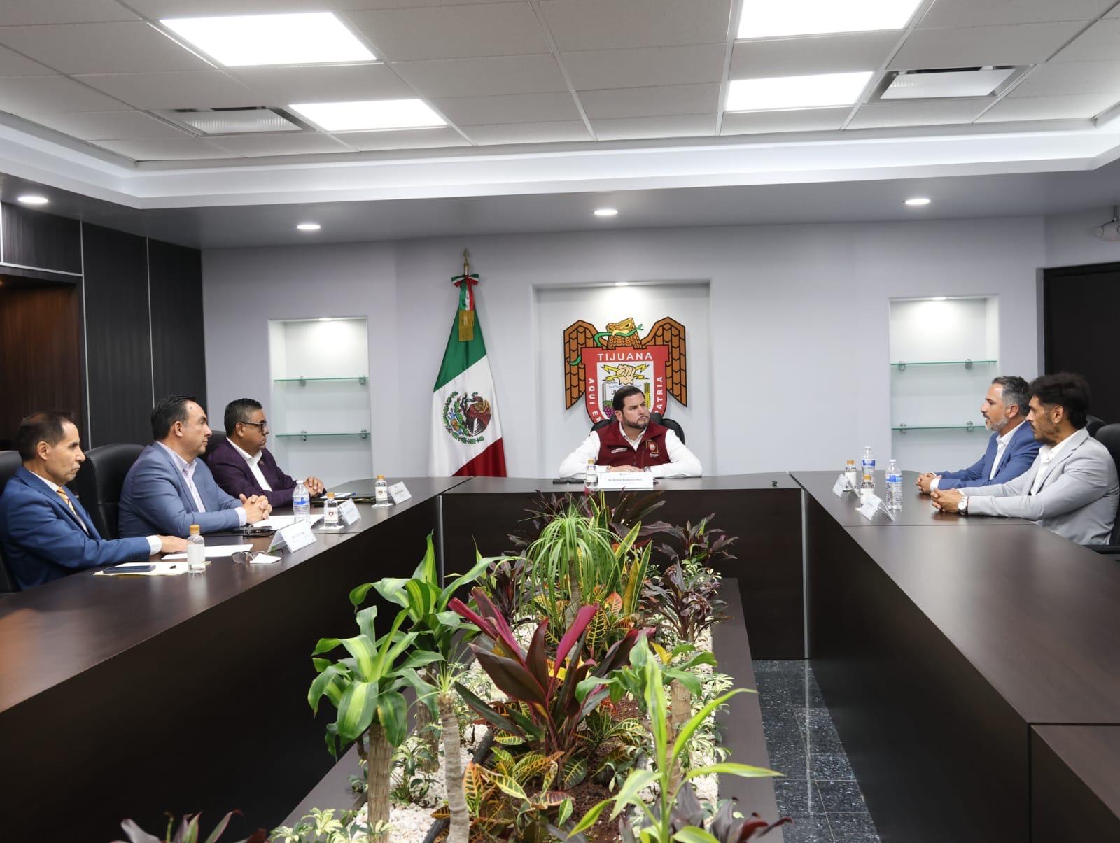 Constata Ismael Burgueño obras de rehabilitación en la Escuela Secundaria Municipal Adolfo López Mateos