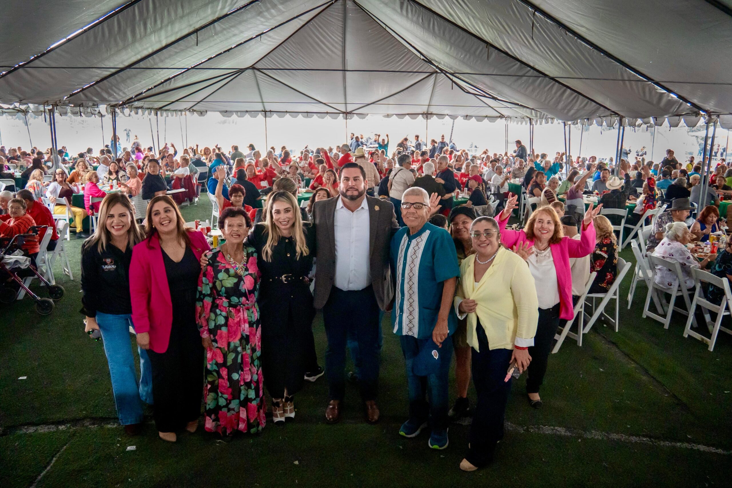 Celebra Ismael Burgueño Ruiz a las abuelas y abuelos en su día