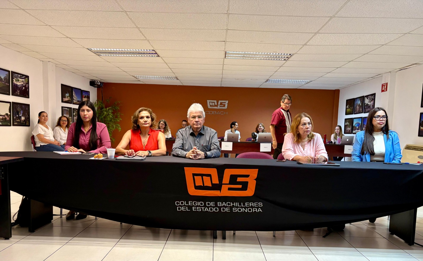 Refuerza Gobierno de Sonora planta académica de Cobach para el ciclo escolar 2025-2026