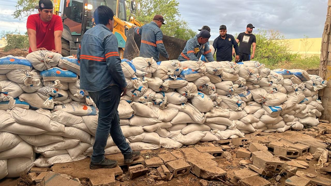 Atiende Ayuntamiento de Hermosillo afectaciones por intensas lluvias en San Lorenzo