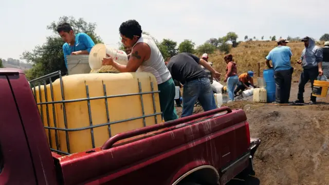 LOCALIZA SEDENA HUACHICOL, ARMAS Y AUTO ROBADO