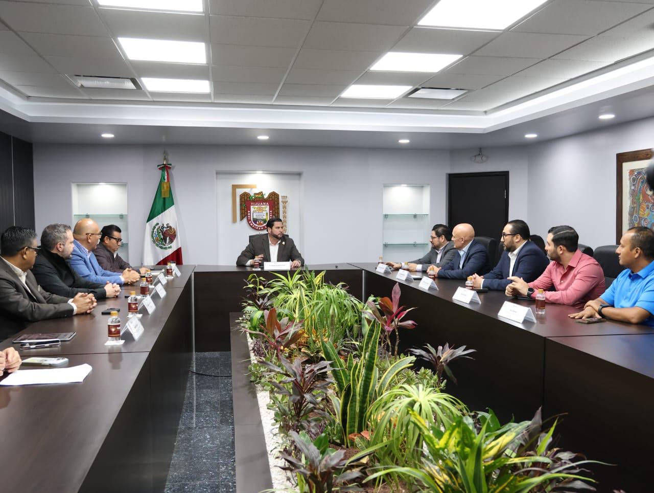 Firma XXV Ayuntamiento de Tijuana convenio de colaboración con casa de empeño First Cash