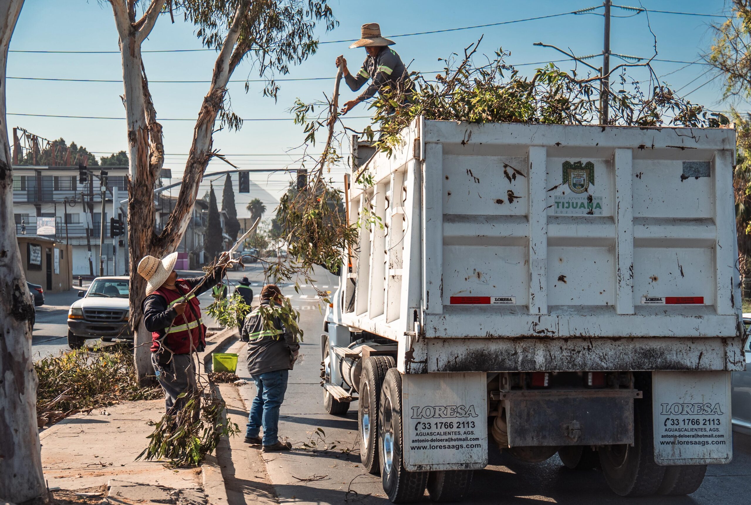 Mejora Gobierno Municipal imagen urbana de colonias de Cerro Colorado y La Presa Este