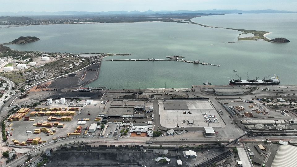 Gobernador Durazo proyecta a Guaymas como centro logístico del noroeste con modernización de vialidades, mercado municipal y obras hídricas