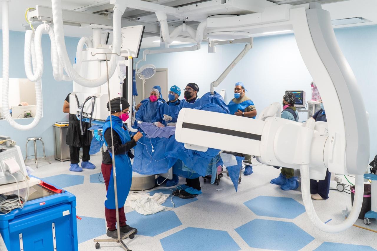 LOGRAN HISTÓRICA NEUROCIRUGÍA PARA PACIENTE DE SAN QUINTÍN, SECRETARÍA DE SALUD E IMSS BIENESTAR