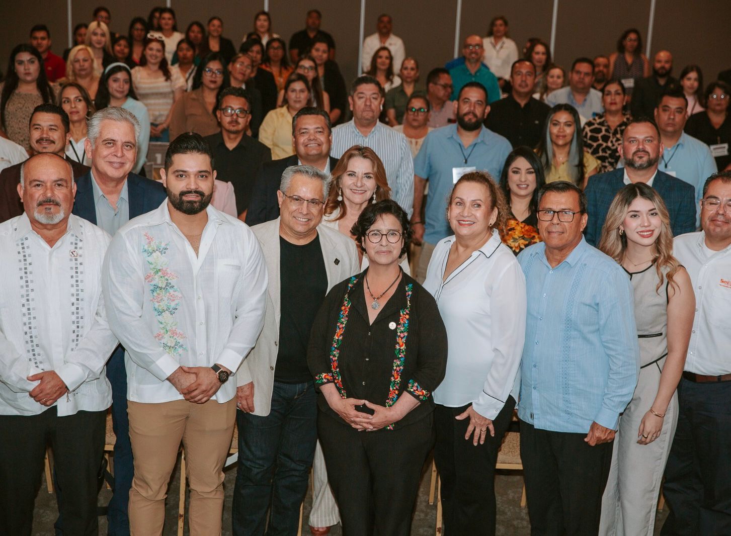 Presidenta Municipal Rocio Adame refrenda apoyo al magisterio en el Evento Estatal de Asignación de Plazas 2025-2026