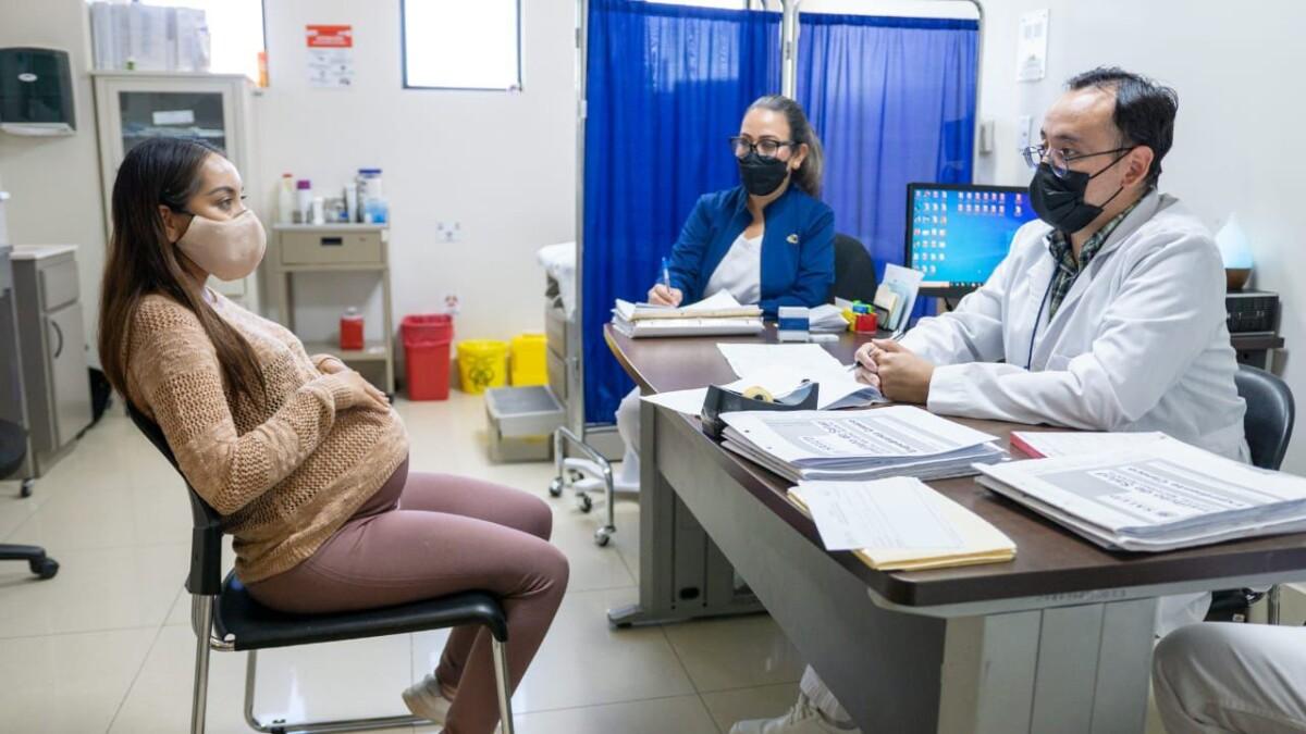 EXHORTAN A MUJERES EMBARAZADAS A LLEVAR UN CONTROL PRENATAL GRATUITO EN BAJA CALIFORNIA