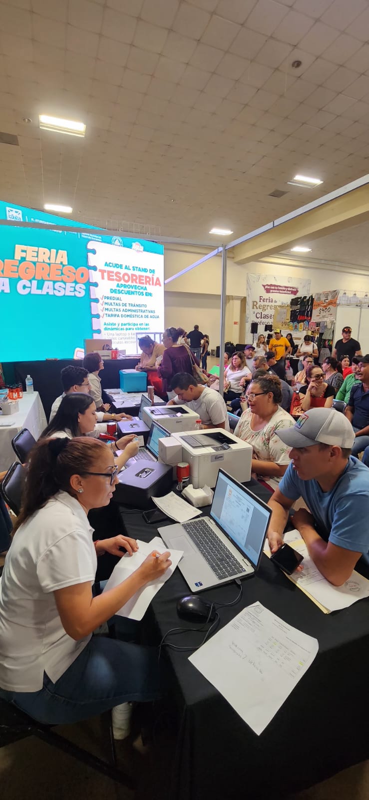Continúa stand de Tesorería Municipal este domingo 17 en la Feria de Regreso a Clases 2025