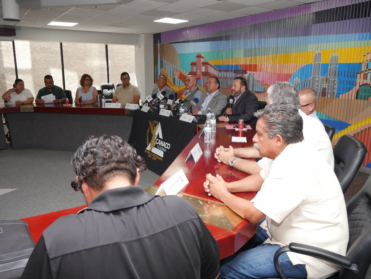EL TURISMO SE DESPLOMA, LOS COMERCIOS SE DEBILITAN Y LA CONFIANZA EN TIJUANA SE PONE EN RIESGO: OLIVALDO PAZ