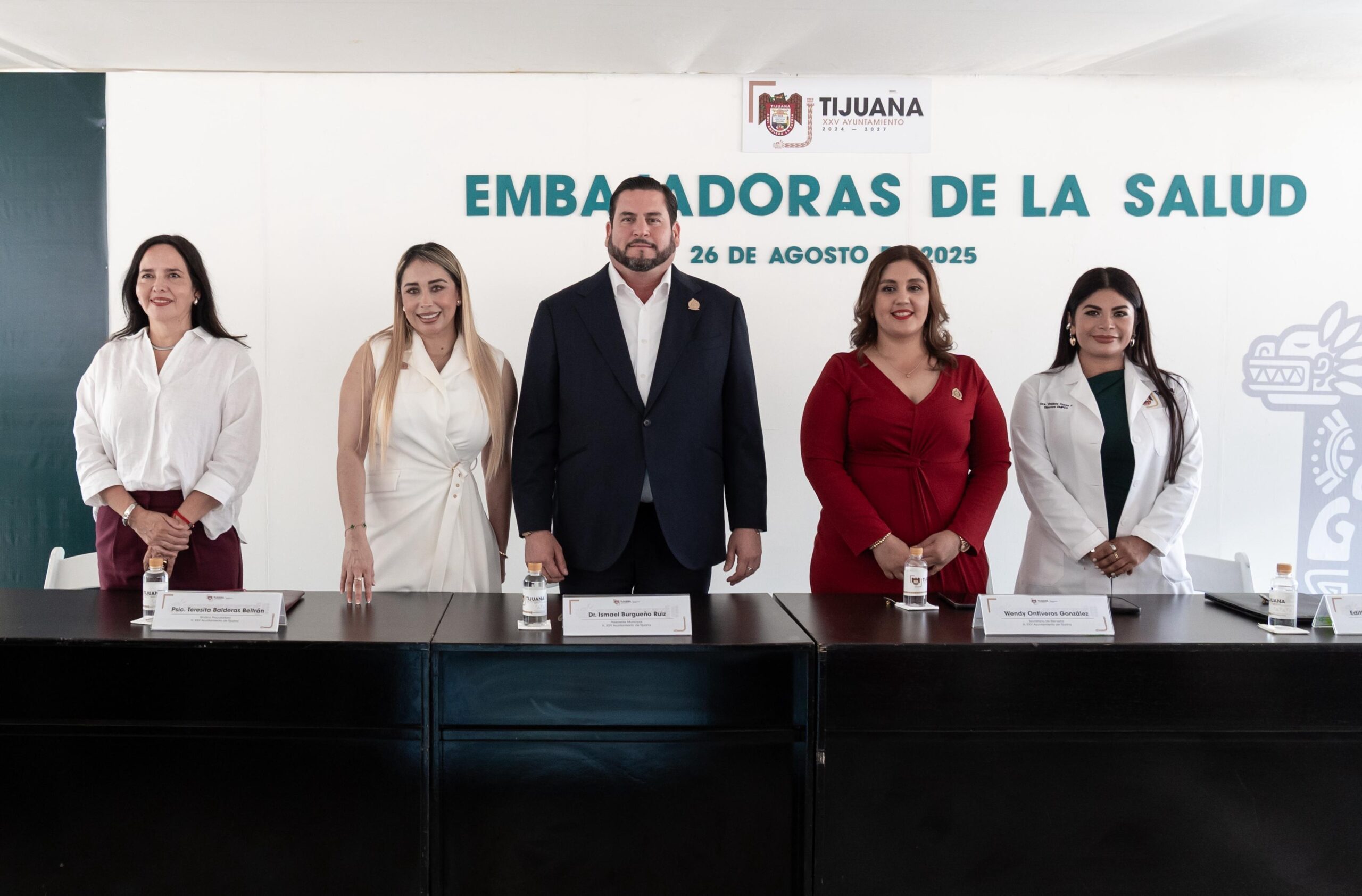 Toma protesta Ismael Burgueño a Embajadoras de la Salud hacia la construcción de comunidades saludables