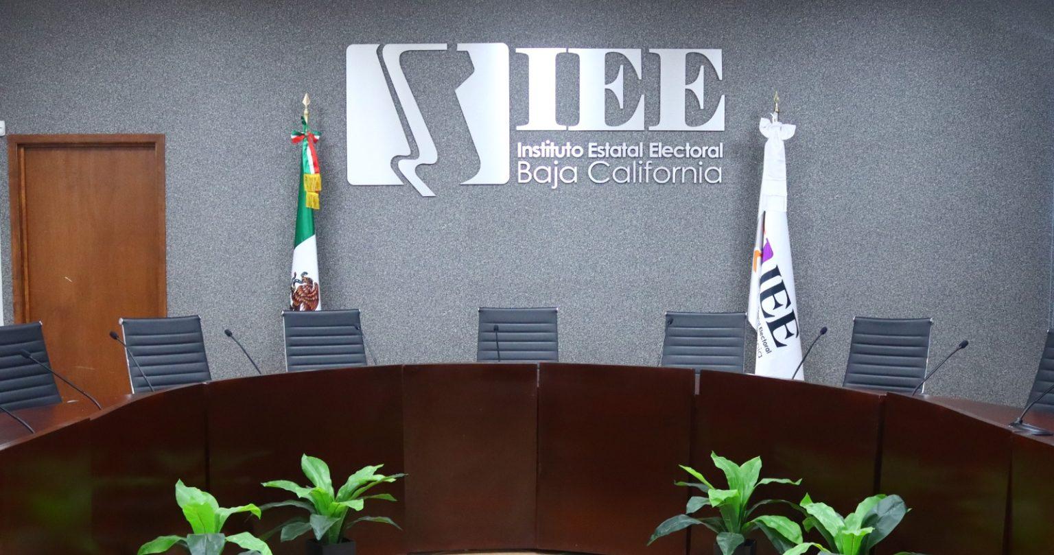 COMISIÓN ESPECIAL DE ADMINISTRACIÓN Y ENAJENACIONES DEL IEEBC CELEBRA SESIÓN PÚBLICA