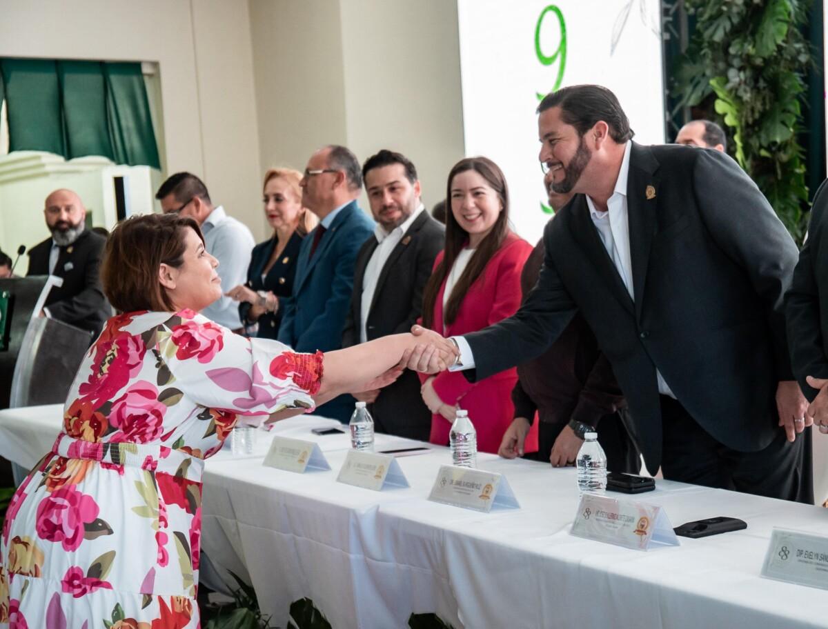 Participa Ismael Burgueño en la Asamblea Solemne por el 88 Aniversario del Sindicato de Burócratas