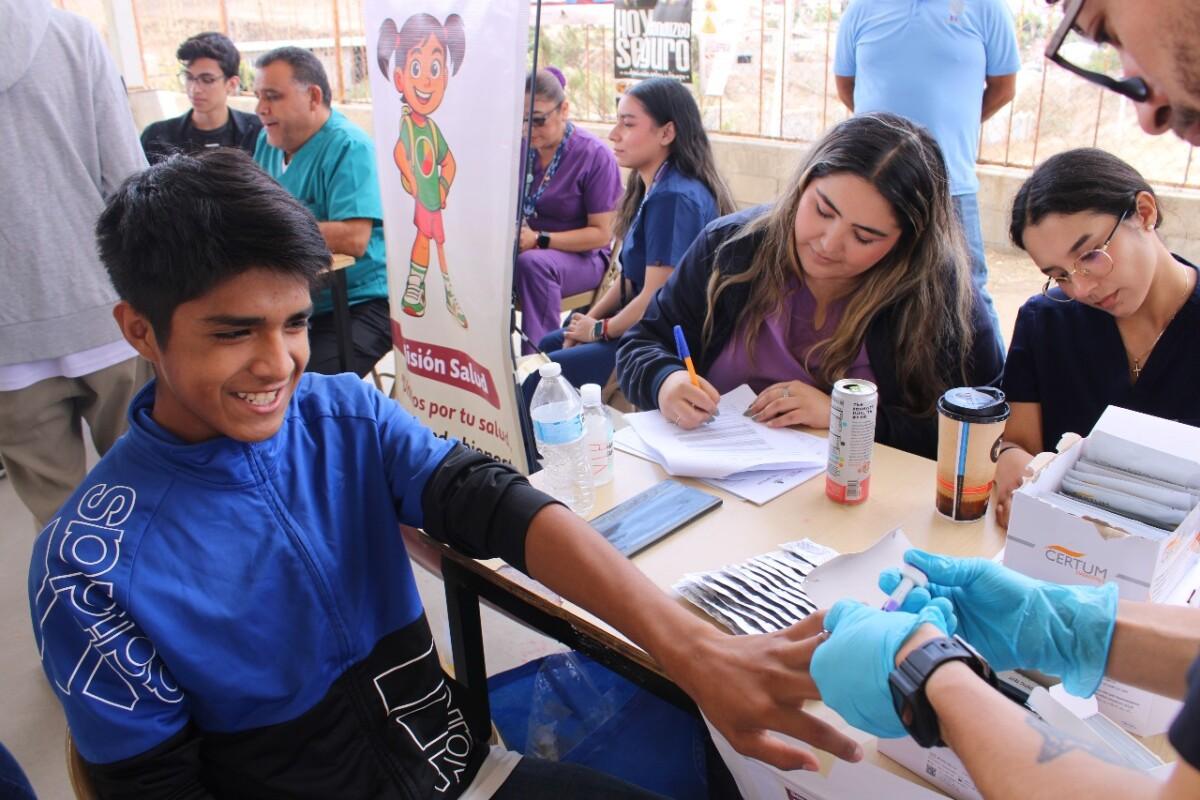 PROMUEVEN SERVICIOS DE SALUD EN CECYTE ROSARITO