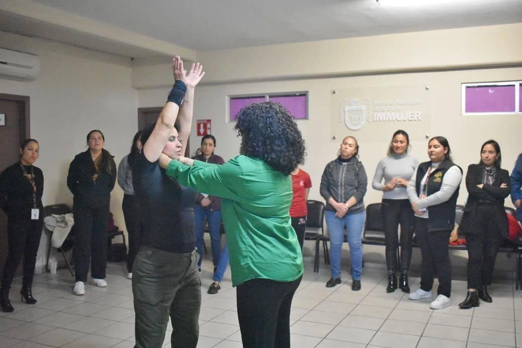 Prepara Gobierno Municipal taller de defensa personal para mujeres