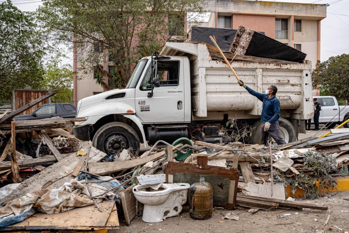 Refuerza Gobierno Municipal programa ‘Tijuana Ciudad: Limpia’ en tres delegaciones en beneficio de cerca de 6 mil personas