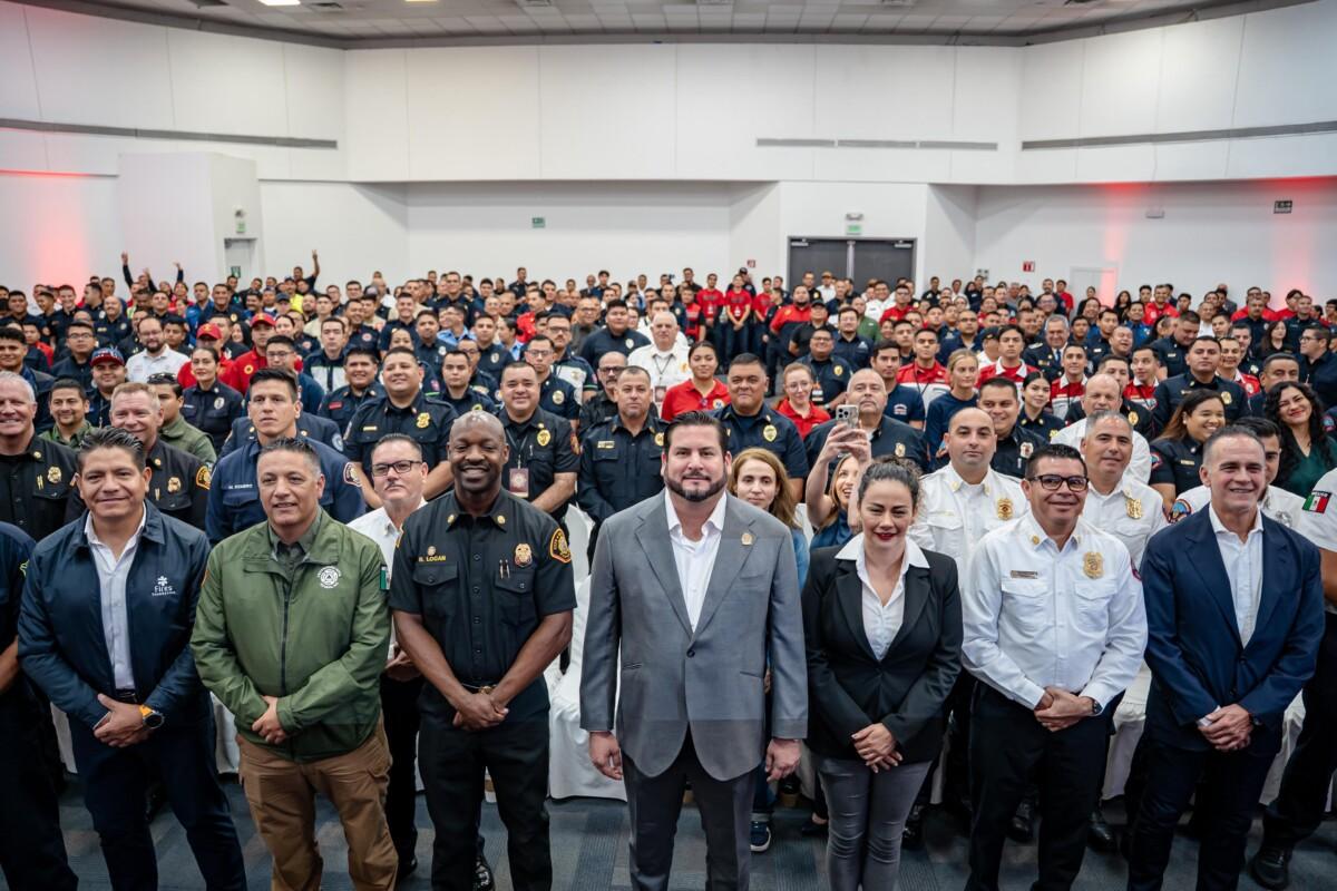 Inaugura Ismael Burgueño 4to.Congreso Internacional de Bomberos de Tijuana