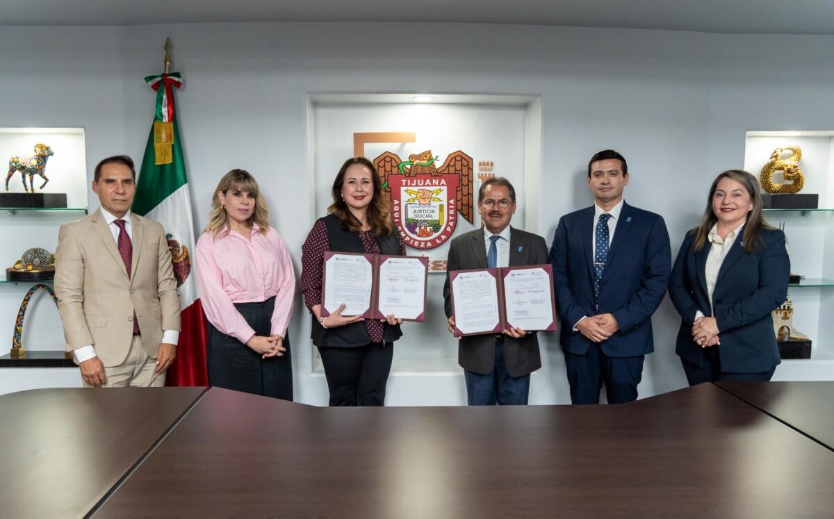 Fortalece Gobierno Municipal relación con instituciones académicas mediante la firma de convenio con CENYCA Universidad