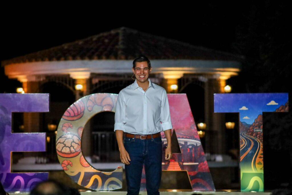 ALCALDE ROMÁN COTA MUÑOZ RINDE SU PRIMER INFORME DE RESULTADOS