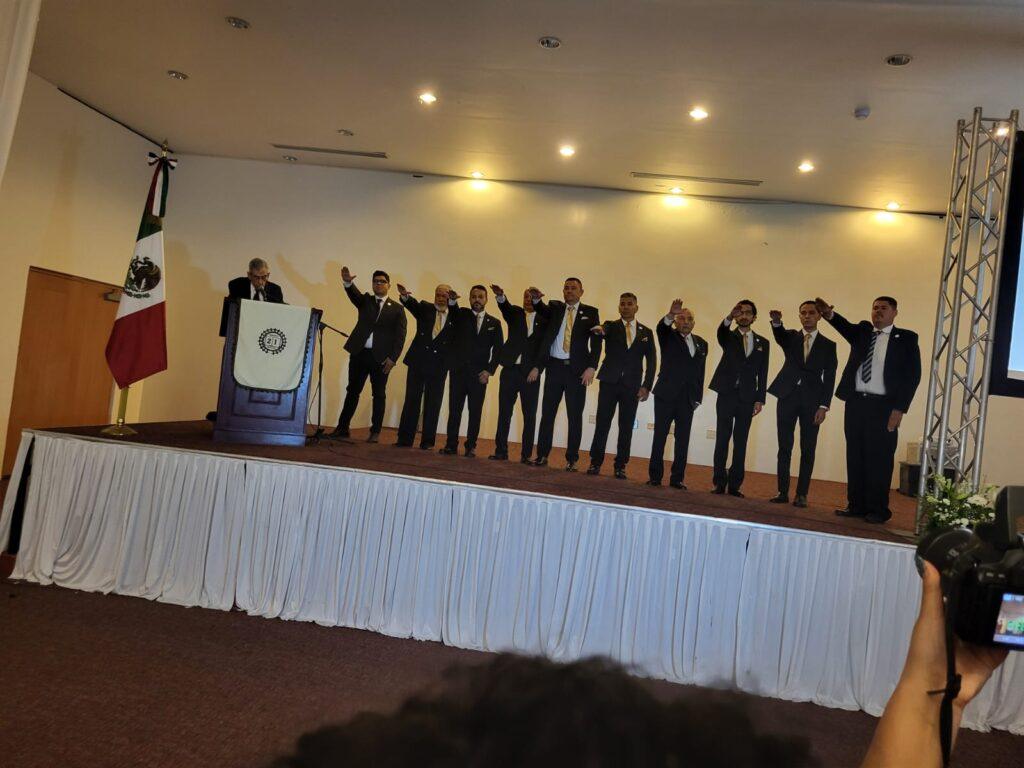 CUCHICHEO POLÍTICO
