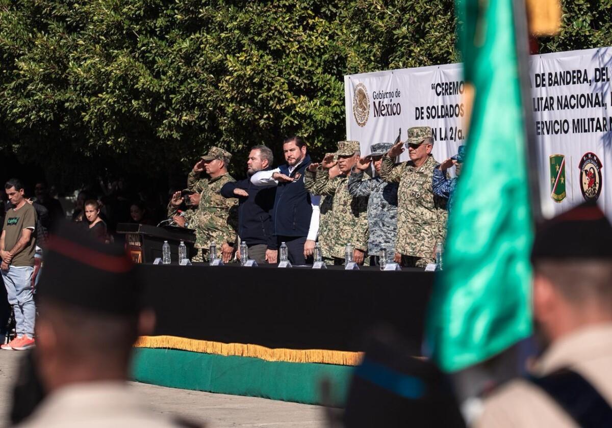 ATESTIGUA ISMAEL BURGUEÑO PROTESTA DE BANDERA DEL PERSONAL DE SOLDADOS DEL SERVICIO MILITAR NACIONAL