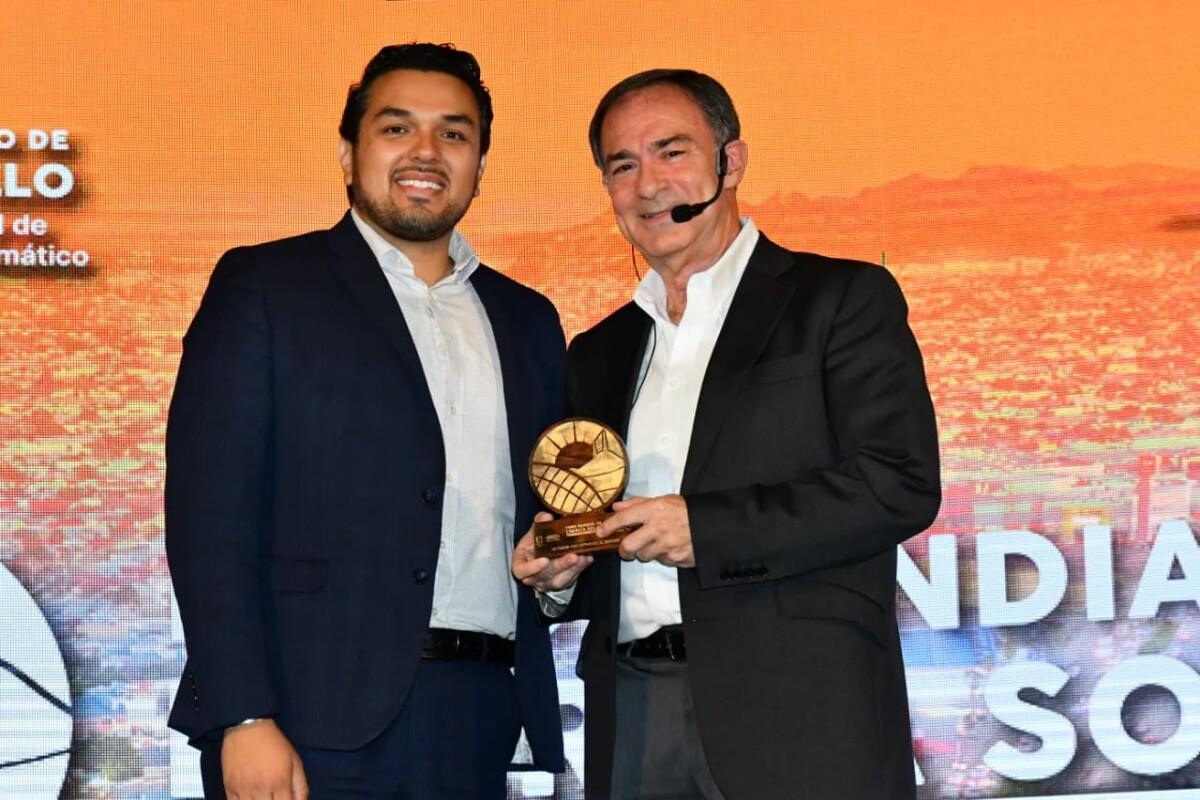 Pronostica Saturnino Campoy cambio global hacia el uso de energías renovables en el Foro Mundial de Energía Solar