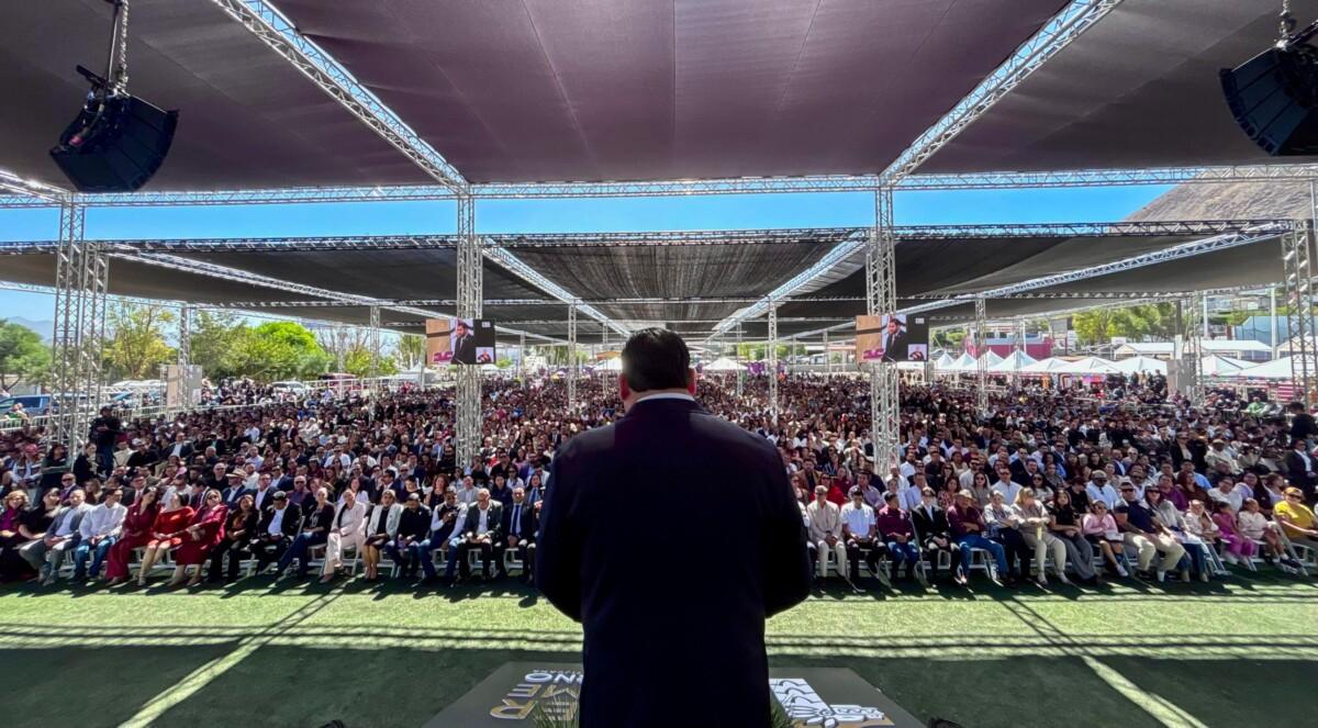 Rinde Ismael Burgueño Ruiz su Primer Informe de Gobierno ante las y los tijuanenses