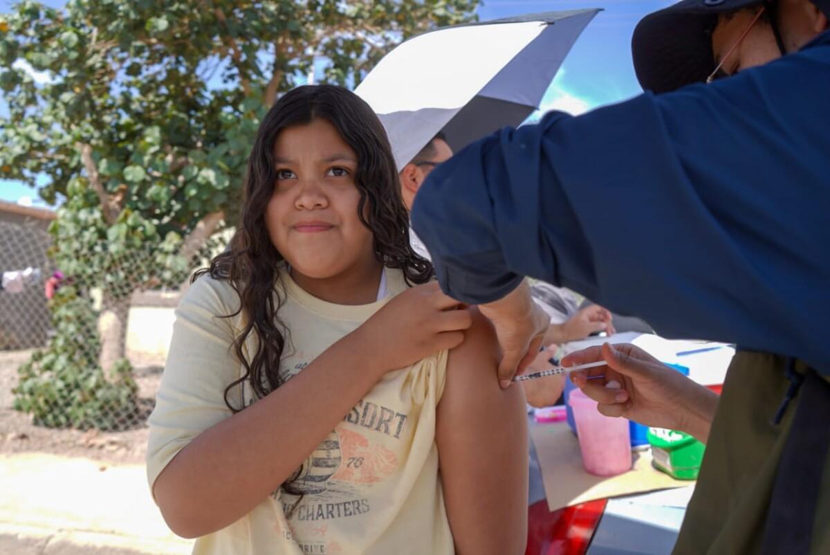 PIDEN A PADRES DE FAMILIA PERMITIR VACUNAR A SUS HIJOS E HIJAS CONTRA EL VPH