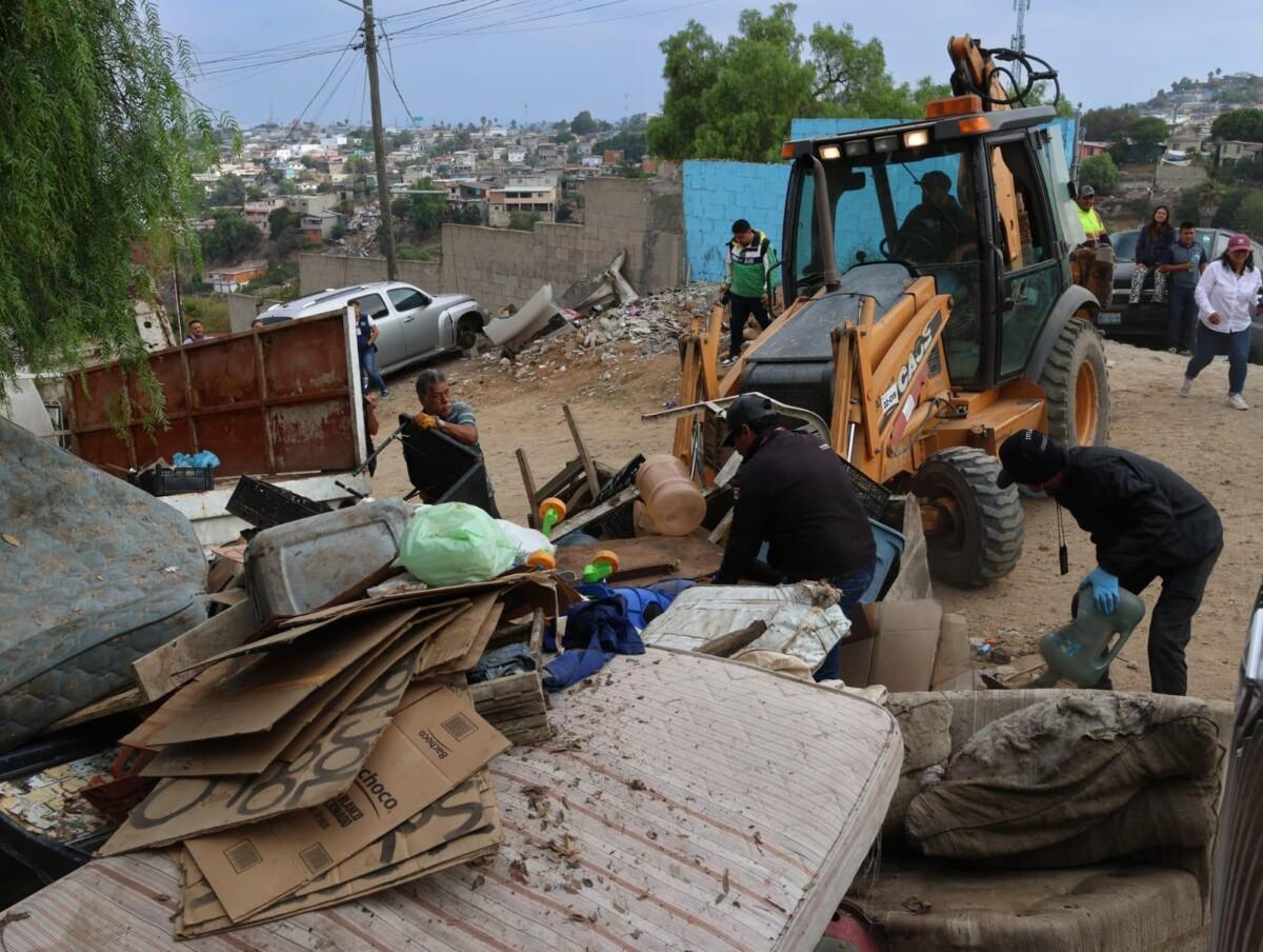 Retira Gobierno Municipal 27 toneladas de basura pesada de colonias de las delegaciones San Antonio de los Buenos, Playas de Tijuana y Zona Centro