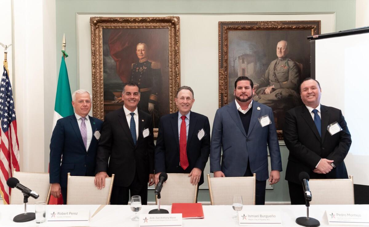 Asiste Ismael Burgueño a la Reunión Anual del Consejo Directivo de la Cámara de Comercio México–Estados Unidos