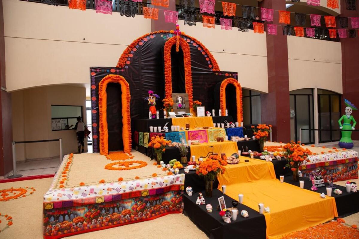 Encendido del Altar de Muertos celebra la vida, la memoria y la cultura en Playas de Rosarito