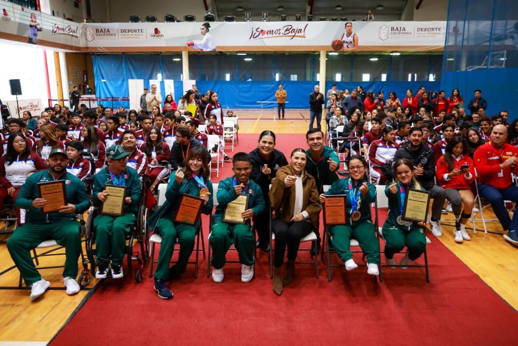 DISTINGUE GOBERNADORA MARINA DEL PILAR A DEPORTISTAS DE BC POR SU DESEMPEÑO EN PARALIMPIADA CONADE Y JUEGOS PARAPANAMERICANOS 2025